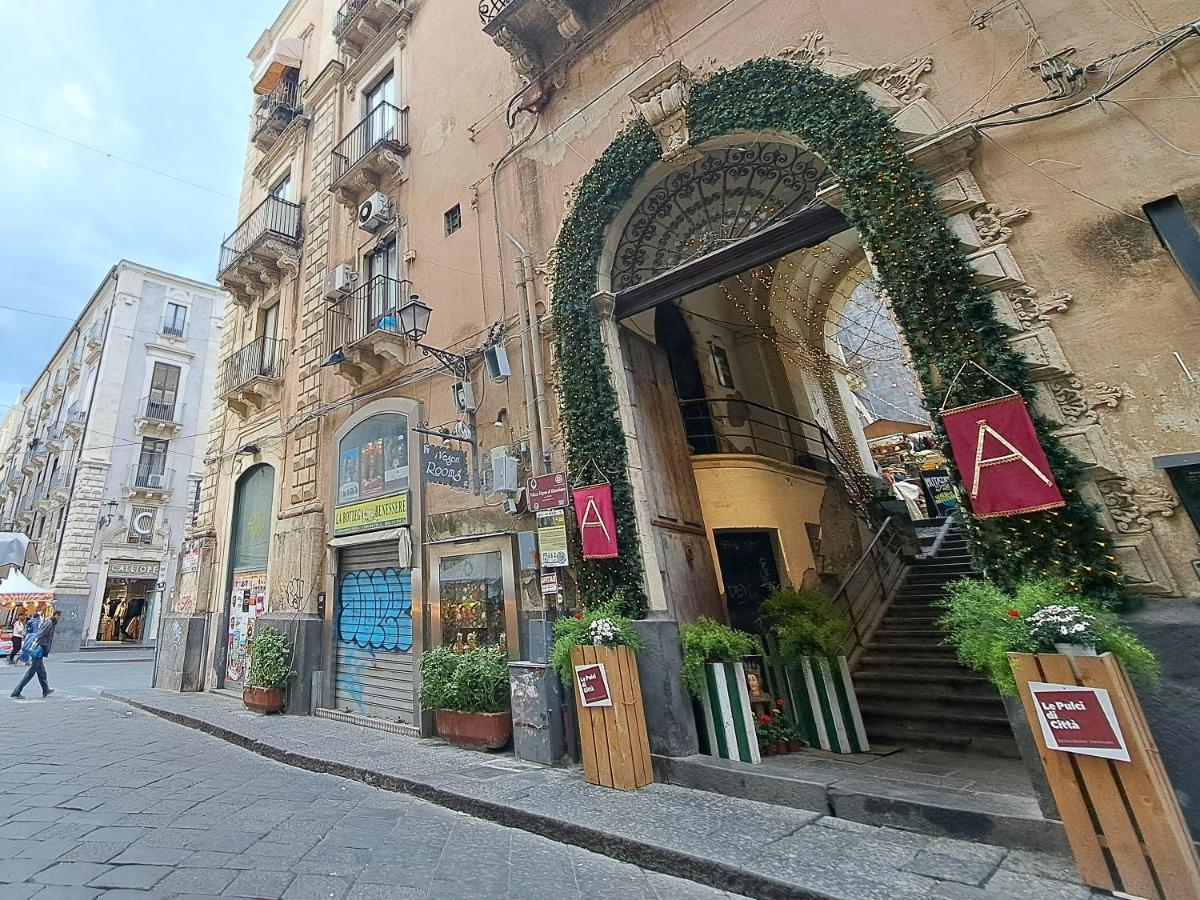 I Vespri Bed & Breakfast Catania Bagian luar foto