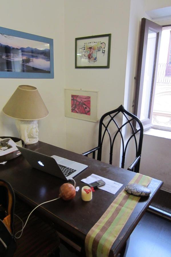 I Vespri Bed & Breakfast Catania Bagian luar foto